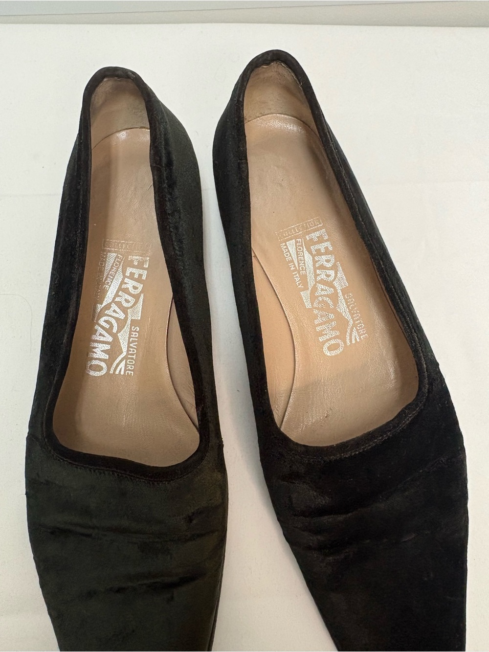 Salvatore Ferragamo Black Velvet Venetian Loafers Smoking Flats Size 7.5 C - Picture 6 of 10